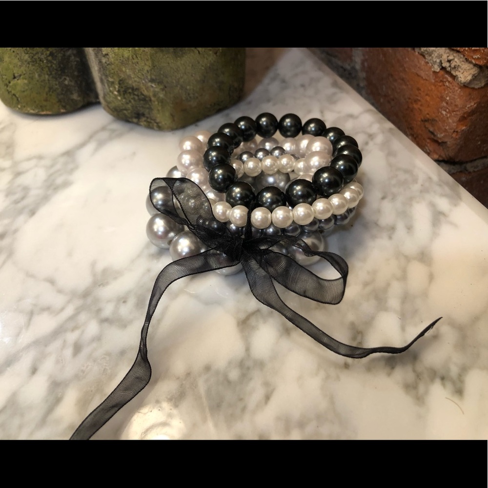 Pearl bracelets